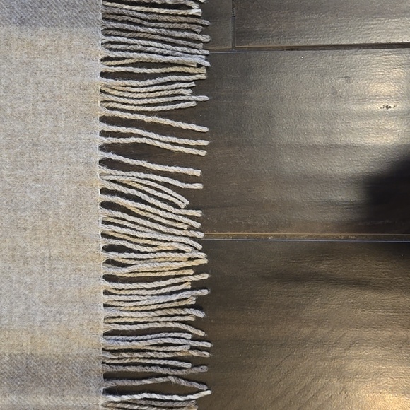 Fibre By Auskin Merino Wool Fringe 59 X 78 Throw Blanket - Picture 4 of 11